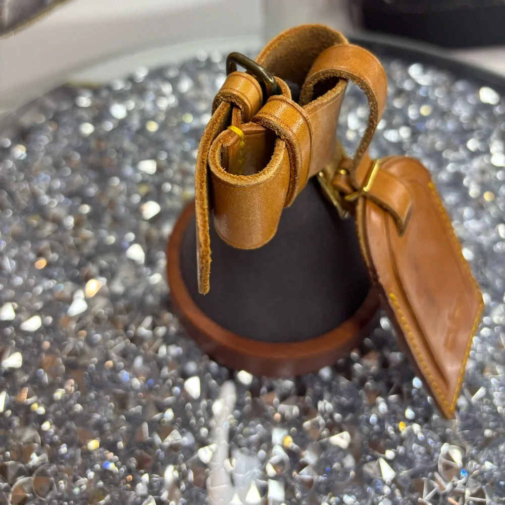 Louis Vuitton Tan Leather Luggage Tag - Picture 4 of 7